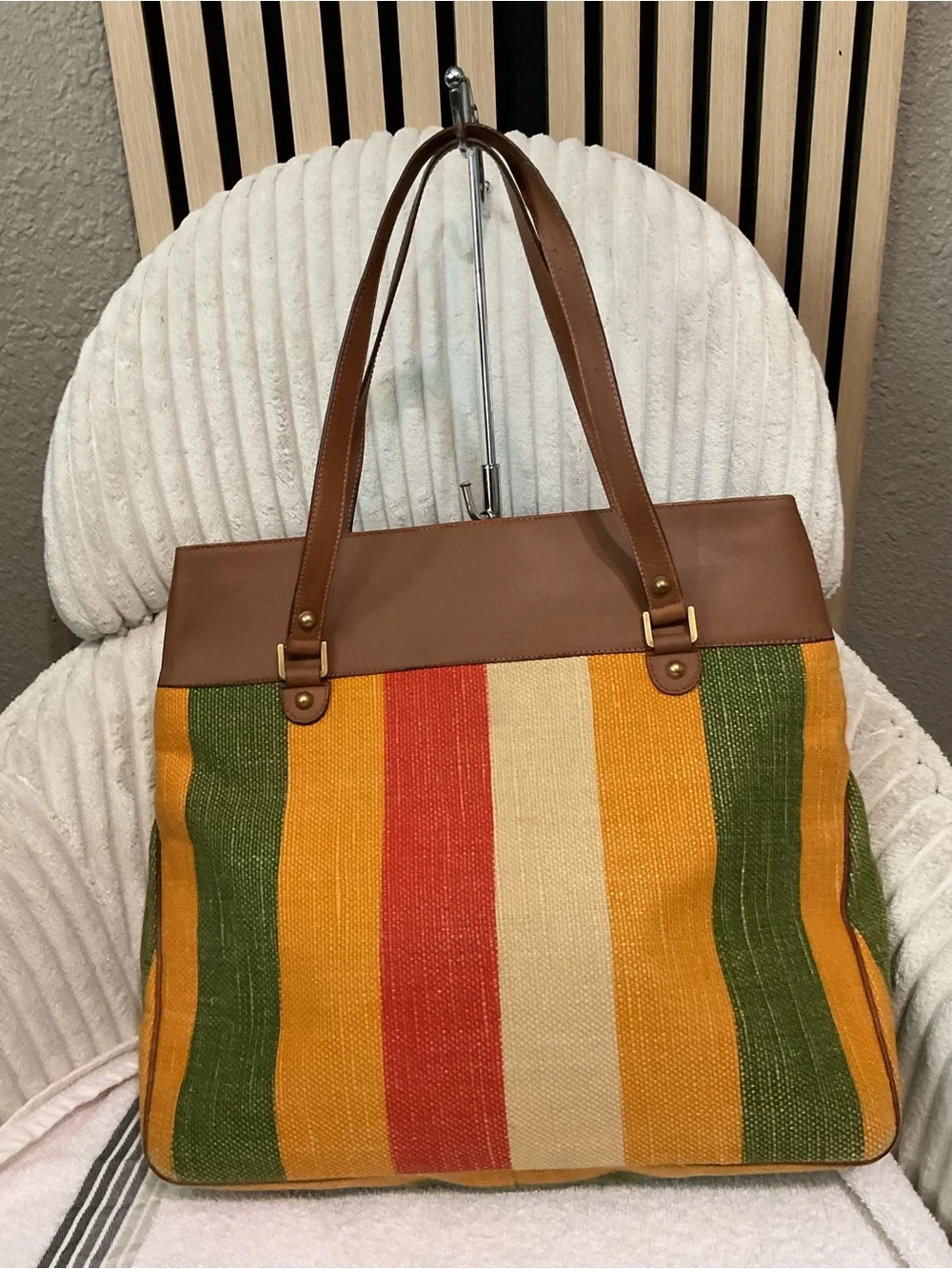 Gucci Bags - Picture 2 of 15